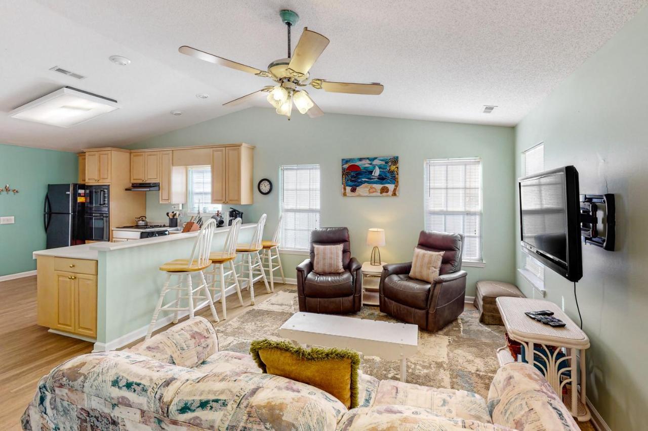 Reel Blessed Villa Oak Island Exterior photo