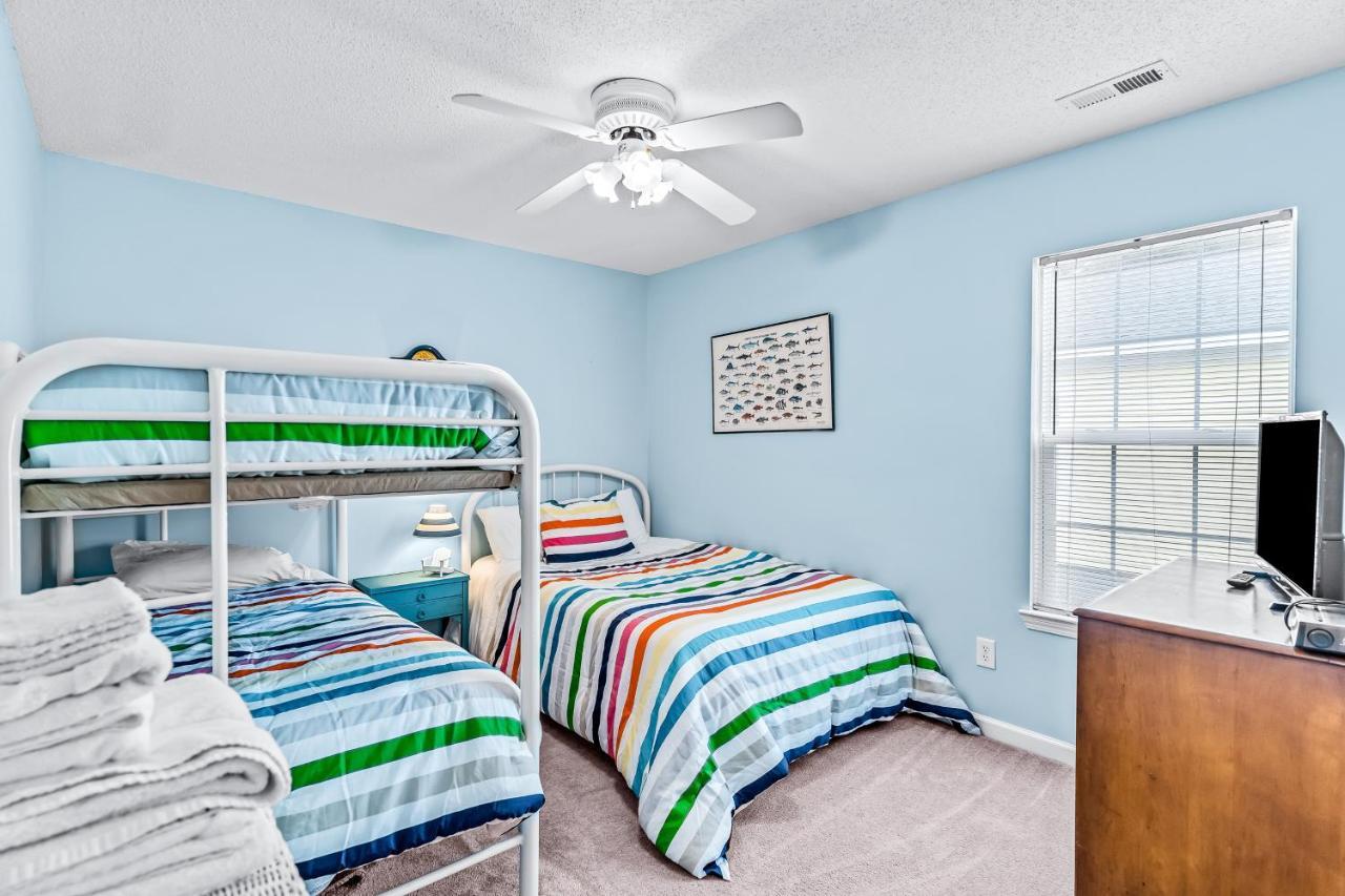 Reel Blessed Villa Oak Island Exterior photo