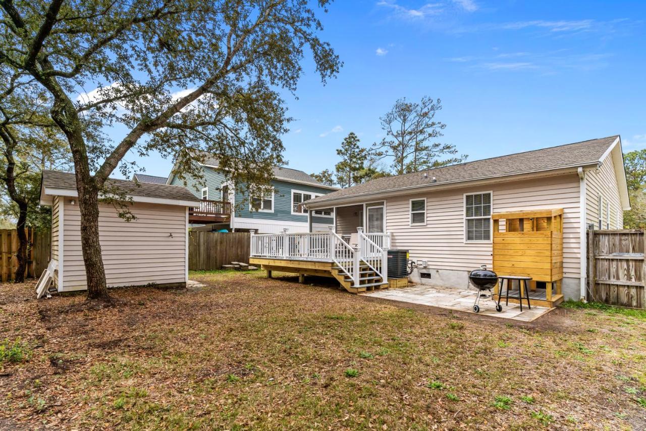 Reel Blessed Villa Oak Island Exterior photo